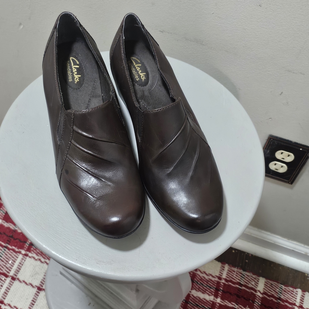Clarks Women's Brown Leather Shoes, Size 10 - Picture 2 of 10